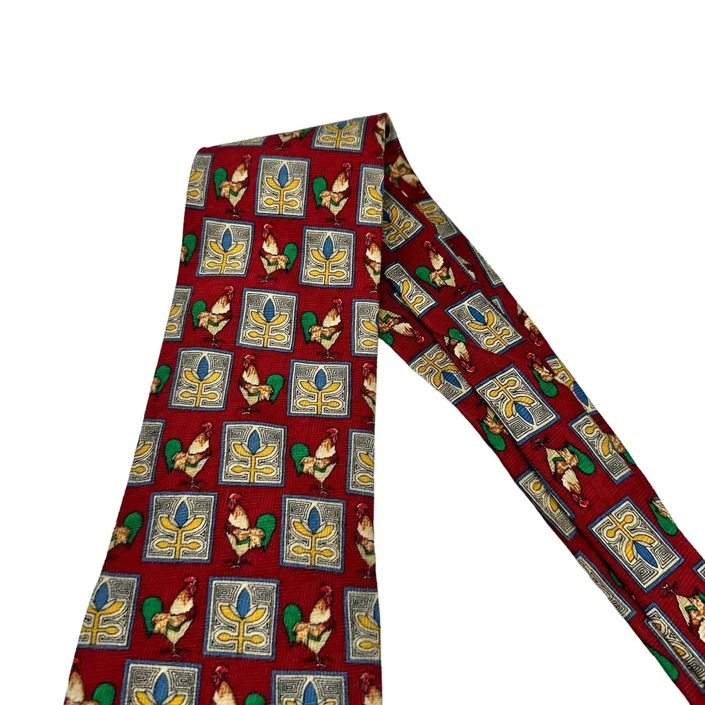 ROOSTER ADORNED ALL OVER PRINT RED MEN’S SILK TIE